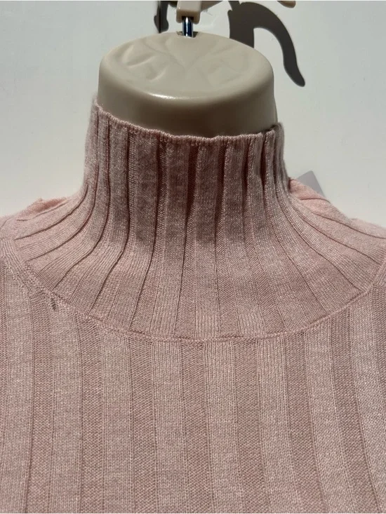 White House Black Market Lightweight Ribbed Cashmere Blend Rose Mockneck MED NWT - Picture 3 of 12